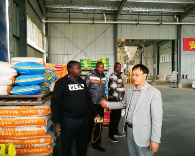 Afrikaanse klanten bezoeken Parkson varkensvoerproductie workshop